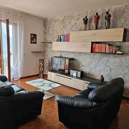 Casa Paradiso San Siro (Lombardy)